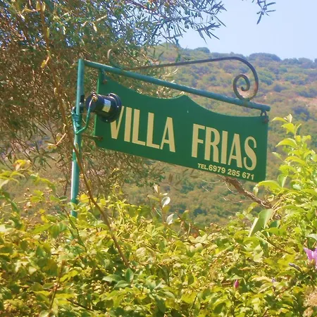 Hébergement de vacances Frias Asprogerakata